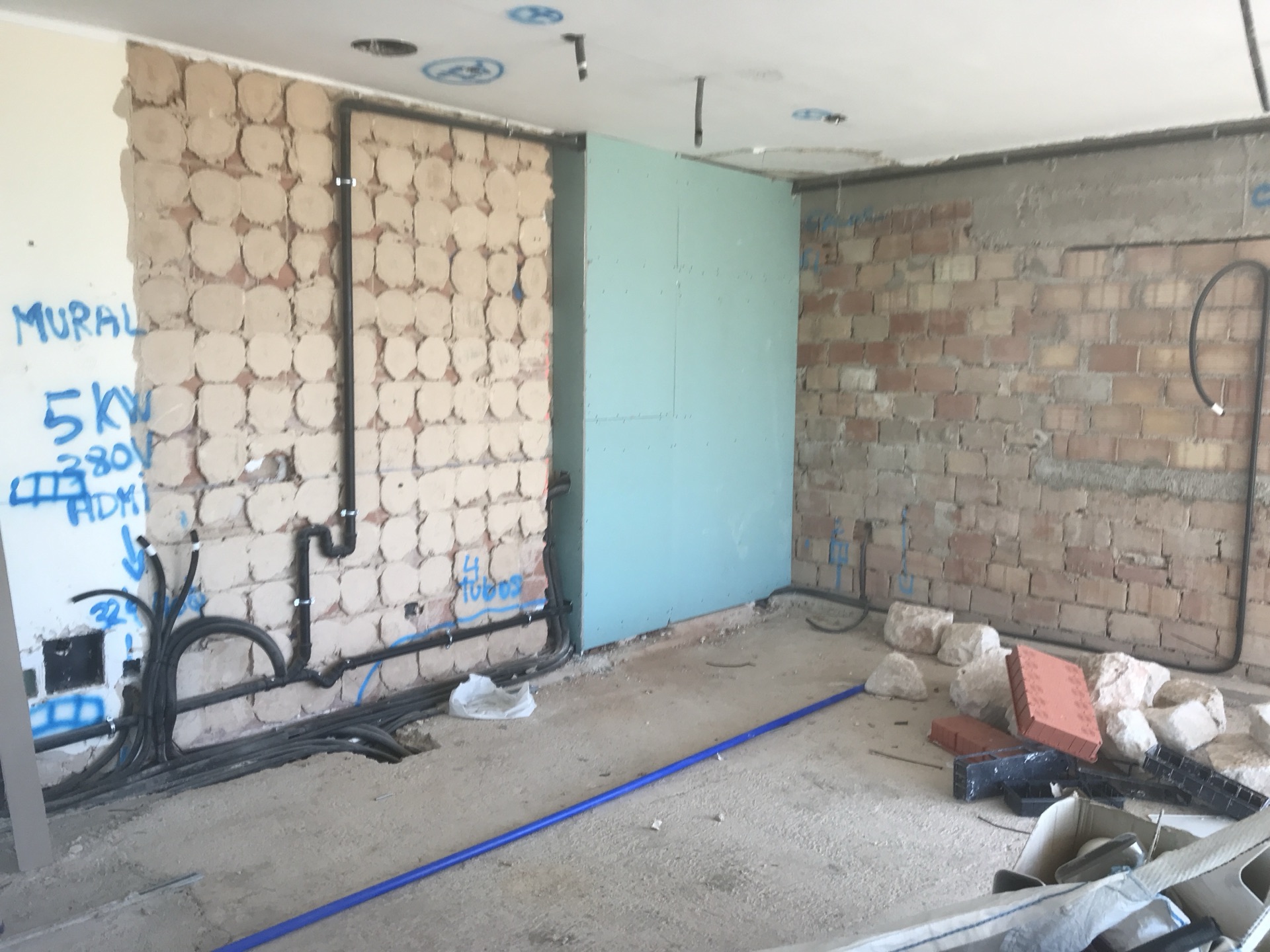 Renovation work image 17